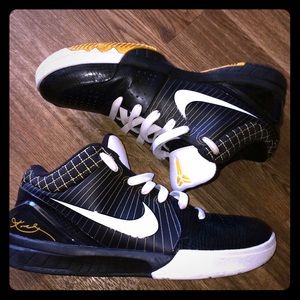 Mens Kobes Sneakers